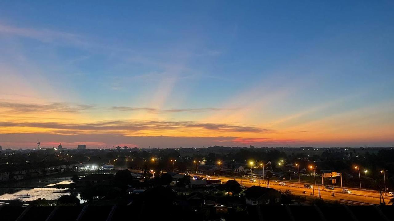 Myrumah Imperio Home , Alor Setar 3Br With Sky Infinity Pool Exterior photo